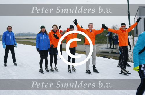 Biddinghuizen 6 maart 2016
De hollandse 100 georganiseerd door prins Bernhard jr . 10 km schaatsen en 90km fietsen .
De opbrengst gaat naar het onderzoek tegen lymphe klier kanker. Prins Floris met prinses Aimee en hun kinderen Magali en Eliane
