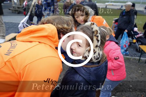 Biddinghuizen 6 maart 2016
De hollandse 100 georganiseerd door prins Bernhard jr . 10 km schaatsen en 90km fietsen .
De opbrengst gaat naar het onderzoek tegen lymphe klier kanker. Prins Floris met prinses Aimee en hun kinderen Magali en Eliane