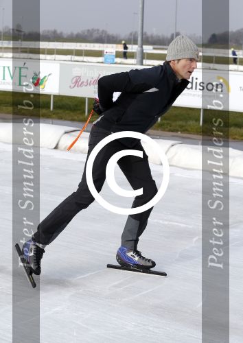 Biddinghuizen 6 maart 2016
De hollandse 100 georganiseerd door prins Bernhard jr . 10 km schaatsen en 90km fietsen .
De opbrengst gaat naar het onderzoek tegen lymphe klier kanker. Prins Maurits