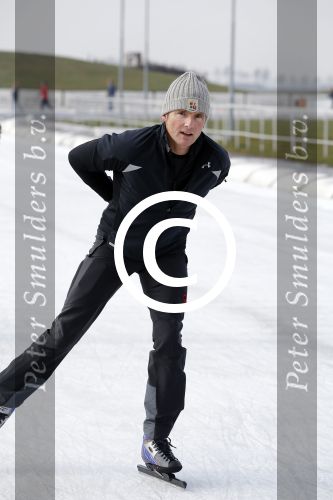 Biddinghuizen 6 maart 2016
De hollandse 100 georganiseerd door prins Bernhard jr . 10 km schaatsen en 90km fietsen .
De opbrengst gaat naar het onderzoek tegen lymphe klier kanker. Prins Maurits