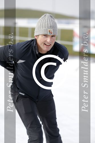 Biddinghuizen 6 maart 2016
De hollandse 100 georganiseerd door prins Bernhard jr . 10 km schaatsen en 90km fietsen .
De opbrengst gaat naar het onderzoek tegen lymphe klier kanker. Prins Maurits