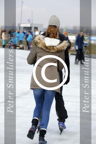 Biddinghuizen 6 maart 2016
De hollandse 100 georganiseerd door prins Bernhard jr . 10 km schaatsen en 90km fietsen .
De opbrengst gaat naar het onderzoek tegen lymphe klier kanker. Prins Maurits met Prinses Marilene