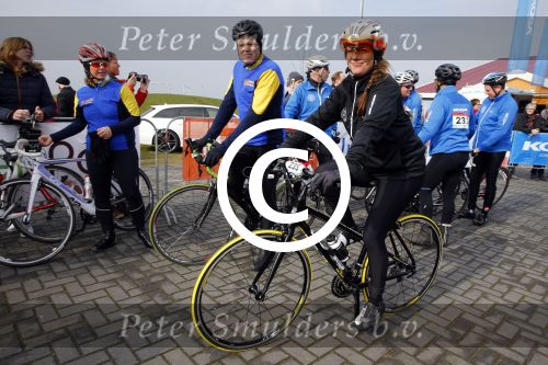 Biddinghuizen 6 maart 2016
De hollandse 100 georganiseerd door prins Bernhard jr . 10 km schaatsen en 90km fietsen .
De opbrengst gaat naar het onderzoek tegen lymphe klier kanker. Prinses Annette