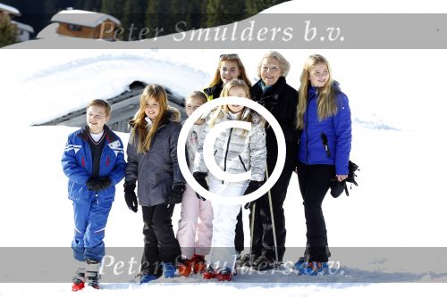 Lech, 22 Februari 2016
Wintersport koninklijk Huis met
Prinses Beatrix met kleinkinderen Prinses Amalia Prinses Alexia Prinses Ariane 
Prinses Ariane Prinses Eloise Prins Claus-Casimir  Prinses Leonore