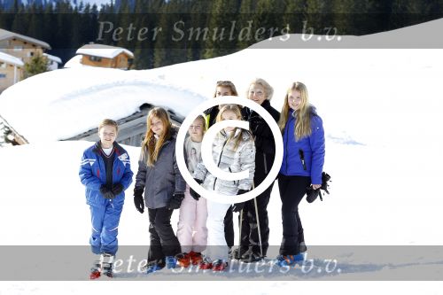 Lech, 22 Februari 2016
Wintersport koninklijk Huis met
Prinses Beatrix met kleinkinderen Prinses Amalia Prinses Alexia Prinses Ariane 
Prinses Ariane Prinses Eloise Prins Claus-Casimir  Prinses Leonore