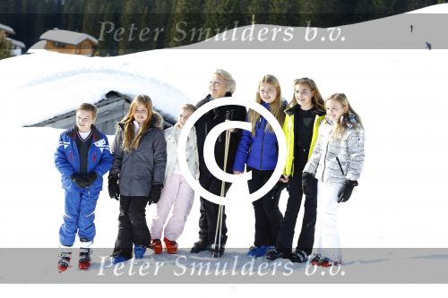 Lech, 22 Februari 2016
Wintersport koninklijk Huis met
Prinses Beatrix met kleinkinderen Prinses Amalia Prinses Alexia Prinses Ariane 
Prinses Ariane Prinses Eloise Prins Claus-Casimir  Prinses Leonore