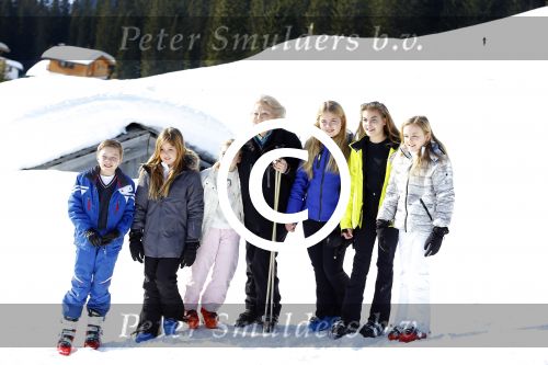 Lech, 22 Februari 2016
Wintersport koninklijk Huis met
Prinses Beatrix met kleinkinderen Prinses Amalia Prinses Alexia Prinses Ariane 
Prinses Ariane Prinses Eloise Prins Claus-Casimir  Prinses Leonore
