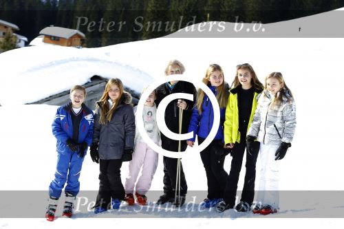Lech, 22 Februari 2016
Wintersport koninklijk Huis met
Prinses Beatrix met kleinkinderen Prinses Amalia Prinses Alexia Prinses Ariane 
Prinses Ariane Prinses Eloise Prins Claus-Casimir  Prinses Leonore
