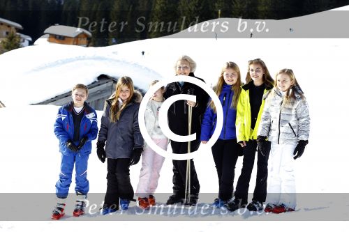 Lech, 22 Februari 2016
Wintersport koninklijk Huis met
Prinses Beatrix met kleinkinderen Prinses Amalia Prinses Alexia Prinses Ariane 
Prinses Ariane Prinses Eloise Prins Claus-Casimir  Prinses Leonore