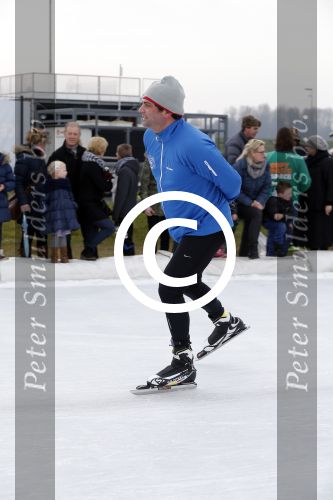 Biddinghuizen 6 maart 2016
De hollandse 100 georganiseerd door prins Bernhard jr . 10 km schaatsen en 90km fietsen .
De opbrengst gaat naar het onderzoek tegen lymphe klier kanker.
Ralph Mannheim met zijn zwangere vriendin Liza Sips