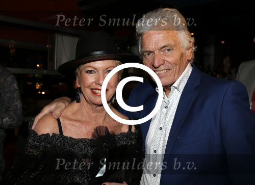 Amsterdam 11 februari 2016
Ria Valk viert haar 75e verjaardag bij Lovers.
Ria met Andre v Duin Ben Cramer en Rob de Nijs