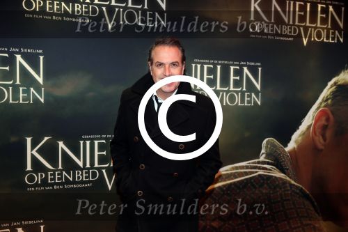 Amsterdam 22 februari 2016
Premiere Knielen op een Bed Violen in Tuschinski , Noortje Herlaar en partner Barry Atsma spelen de hoofdrol. Richard Kemper