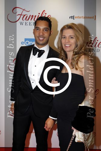 Amsterdam 16 februari 2016
Premiere Familie weekend in Tuschinski.
Richy brown en partner Patricia zwanger