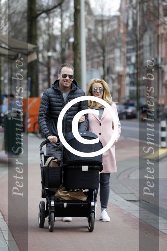 Amsterdam 5 maart 2016 
Robert Doornbos en Chantal Bles achter de kinderwagen.