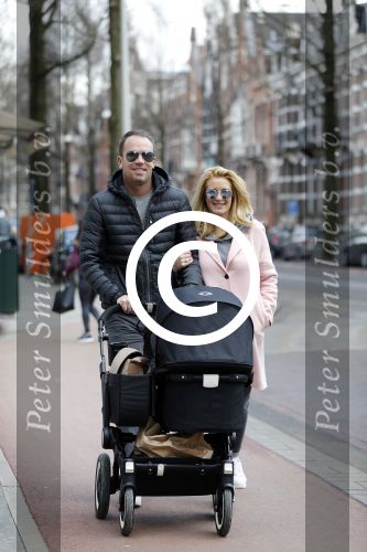 Amsterdam 5 maart 2016 
Robert Doornbos en Chantal Bles achter de kinderwagen.