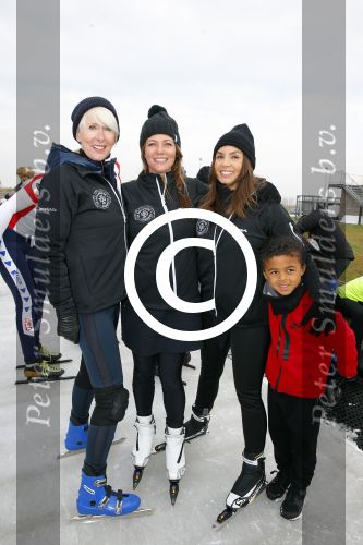 Biddinghuizen 6 maart 2016
De hollandse 100 georganiseerd door prins Bernhard jr . 10 km schaatsen en 90km fietsen .
De opbrengst gaat naar het onderzoek tegen lymphe klier kanker. Rosanna Kluivert met Prinses Annette