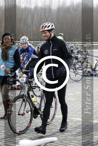 Biddinghuizen 6 maart 2016
De hollandse 100 georganiseerd door prins Bernhard jr . 10 km schaatsen en 90km fietsen .
De opbrengst gaat naar het onderzoek tegen lymphe klier kanker. Simon Keizer