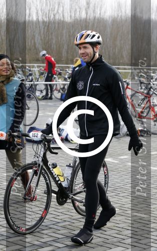 Biddinghuizen 6 maart 2016
De hollandse 100 georganiseerd door prins Bernhard jr . 10 km schaatsen en 90km fietsen .
De opbrengst gaat naar het onderzoek tegen lymphe klier kanker. Simon Keizer