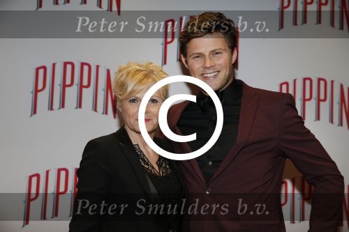 Amsterdam 10 maart 2016
Premiere Pippin in carre. Tim Douwsma met moeder