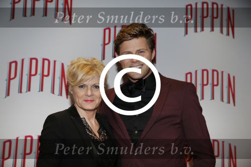 Amsterdam 10 maart 2016
Premiere Pippin in carre. Tim Douwsma met moeder