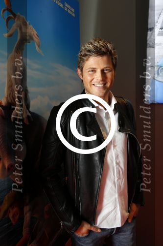 Amsterdam 14 februari 2016
Premiere Robinson Crusoe in pathe arena. Tim Douwsma met moeder en nichtjes