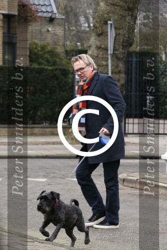 Amsterdam 13 februari 2016  
Tom Egbers laat hond uit