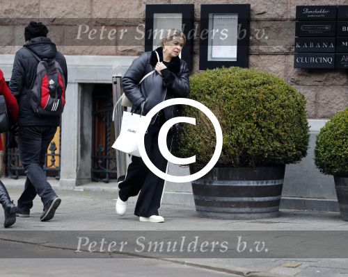 Amsterdam 1 februari 2017
Bartina Koeman aan het shoppen