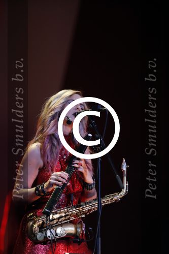 Amsterdam 10 februari 2017
Ladies of Soul in het ziggo dome met Candy Dulfer Berget Lewis Trijntje Oosterhuis Edsilia Rombley en Glennis Grace.