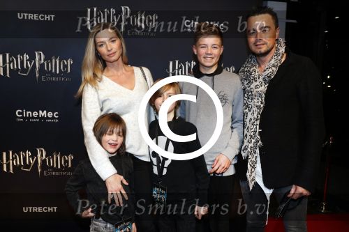 Utrecht 9 februari 2017
Exebition Harry Potter in Cinemec Utrecht. Dinand en Lucy Woesthoff met kinderen