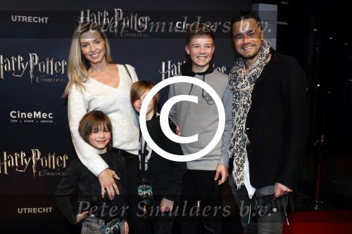 Utrecht 9 februari 2017
Exebition Harry Potter in Cinemec Utrecht. Dinand en Lucy Woesthoff met kinderen