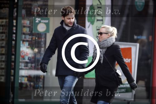 Amsterdam 12 februari 2017
Eva Jinek met haar vriend Dexter v d Voorn in amsterdam zuid.