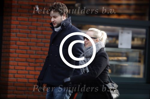 Amsterdam 12 februari 2017
Eva Jinek met haar vriend Dexter v d Voorn in amsterdam zuid.