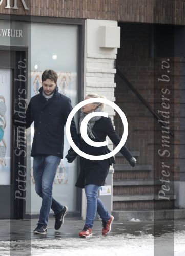 Amsterdam 12 februari 2017
Eva Jinek met haar vriend Dexter v d Voorn in amsterdam zuid.