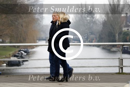 Amsterdam 9 februari 2017
Jan en Babette Cremer op straat in amsterdam zuid