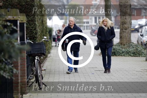 Amsterdam 9 februari 2017
Jan en Babette Cremer op straat in amsterdam zuid
