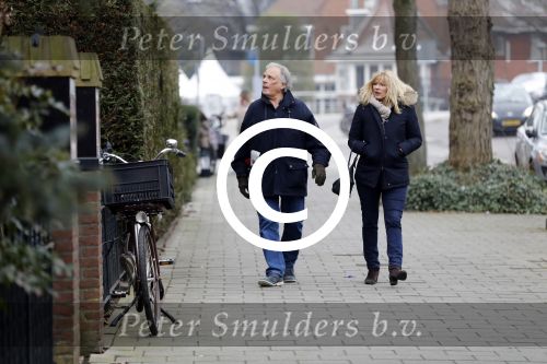 Amsterdam 9 februari 2017
Jan en Babette Cremer op straat in amsterdam zuid