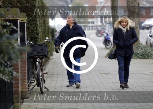 Amsterdam 9 februari 2017
Jan en Babette Cremer op straat in amsterdam zuid
