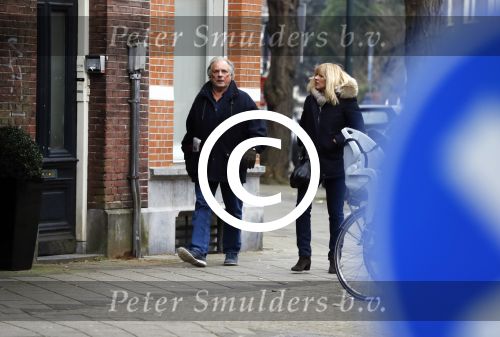 Amsterdam 9 februari 2017
Jan en Babette Cremer op straat in amsterdam zuid