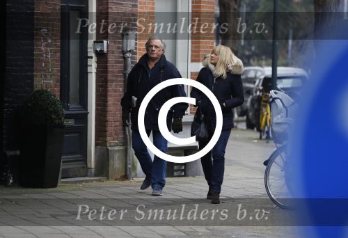 Amsterdam 9 februari 2017
Jan en Babette Cremer op straat in amsterdam zuid
