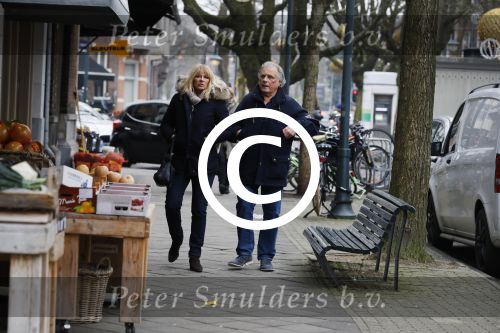 Amsterdam 9 februari 2017
Jan en Babette Cremer op straat in amsterdam zuid