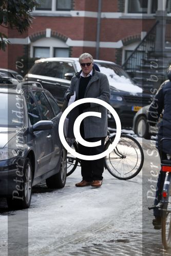 Amsterdam 13 februari 2017 
Jeroen Krabbe stapt in zijn auto in Amsterdam