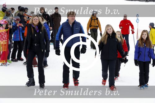 Lech 27 februari 2017
Fotouurtje van de koninklijke familie in Oberlech. Dit jaar waren alleen Koning Willem Alexander Koningin Maxima en de prinsesjes Amalia Ariane en Alexia aanwezig.