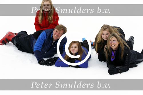 Lech 27 februari 2017
Fotouurtje van de koninklijke familie in Oberlech. Dit jaar waren alleen Koning Willem Alexander Koningin Maxima en de prinsesjes Amalia Ariane en Alexia aanwezig.