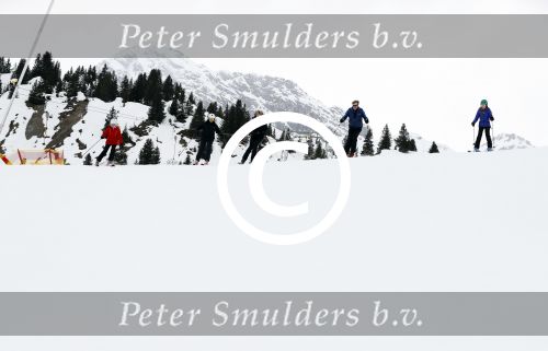 Lech 27 februari 2017
Fotouurtje van de koninklijke familie in Oberlech. Dit jaar waren alleen Koning Willem Alexander Koningin Maxima en de prinsesjes Amalia Ariane en Alexia aanwezig.