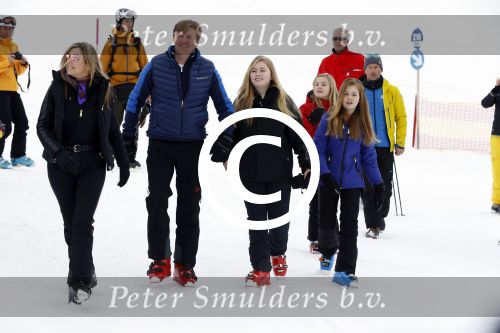 Lech 27 februari 2017
Fotouurtje van de koninklijke familie in Oberlech. Dit jaar waren alleen Koning Willem Alexander Koningin Maxima en de prinsesjes Amalia Ariane en Alexia aanwezig.