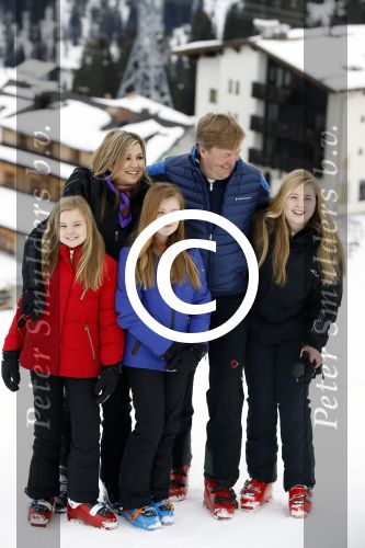 Lech 27 februari 2017
Fotouurtje van de koninklijke familie in Oberlech. Dit jaar waren alleen Koning Willem Alexander Koningin Maxima en de prinsesjes Amalia Ariane en Alexia aanwezig.