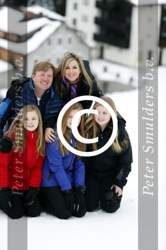 Lech 27 februari 2017
Fotouurtje van de koninklijke familie in Oberlech. Dit jaar waren alleen Koning Willem Alexander Koningin Maxima en de prinsesjes Amalia Ariane en Alexia aanwezig.