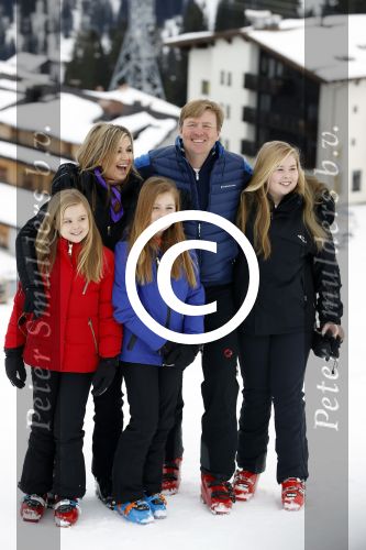 Lech 27 februari 2017
Fotouurtje van de koninklijke familie in Oberlech. Dit jaar waren alleen Koning Willem Alexander Koningin Maxima en de prinsesjes Amalia Ariane en Alexia aanwezig.
