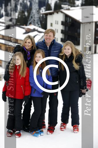 Lech 27 februari 2017
Fotouurtje van de koninklijke familie in Oberlech. Dit jaar waren alleen Koning Willem Alexander Koningin Maxima en de prinsesjes Amalia Ariane en Alexia aanwezig.