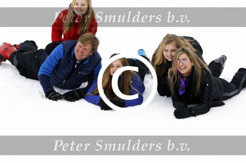 Lech 27 februari 2017
Fotouurtje van de koninklijke familie in Oberlech. Dit jaar waren alleen Koning Willem Alexander Koningin Maxima en de prinsesjes Amalia Ariane en Alexia aanwezig.